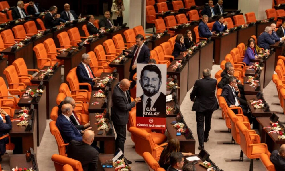 Τουρκία: Το δικαστήριο αρνείται την αποφυλάκιση του αντιπολιτευόμενου βουλευτή Τζαν Αταλάι
